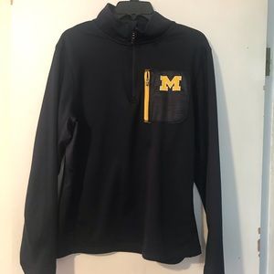UofM quarter zip